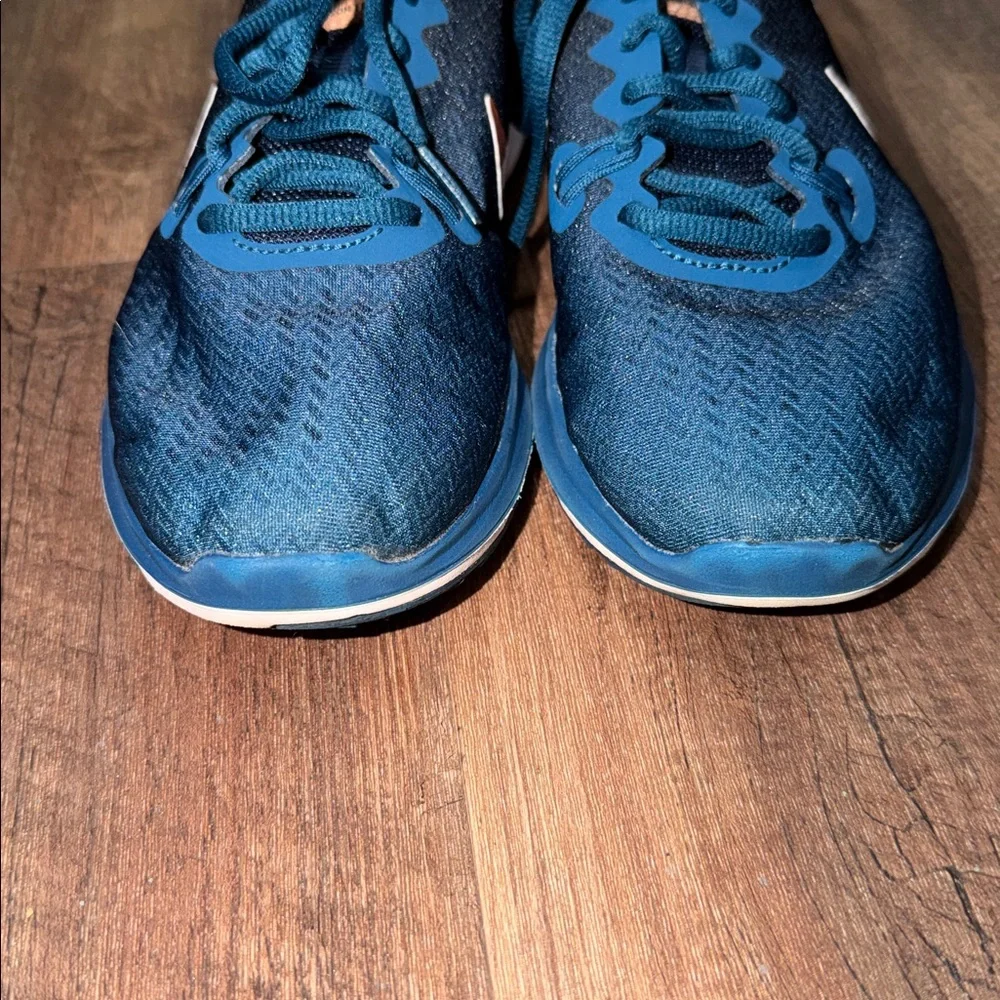 Nike In-Season TR7 Print Women's‎ Training Shoe 917722-404 6.5 EUC